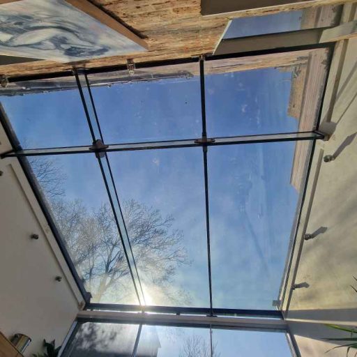 Frameless Glass with Structural Glass Support Beams